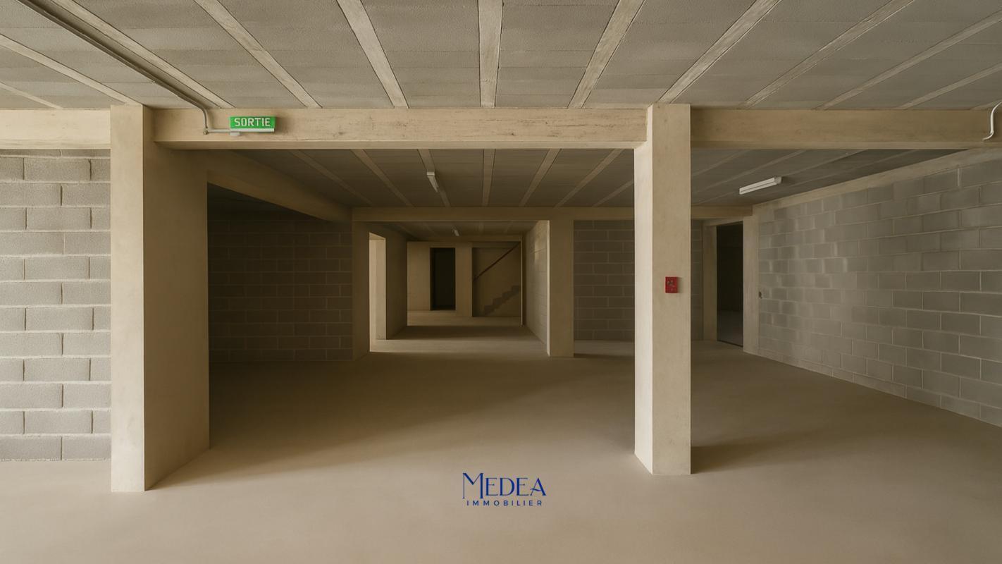 Light Industrial in Ceyreste for sale Interior Photo- Image 1 of 7