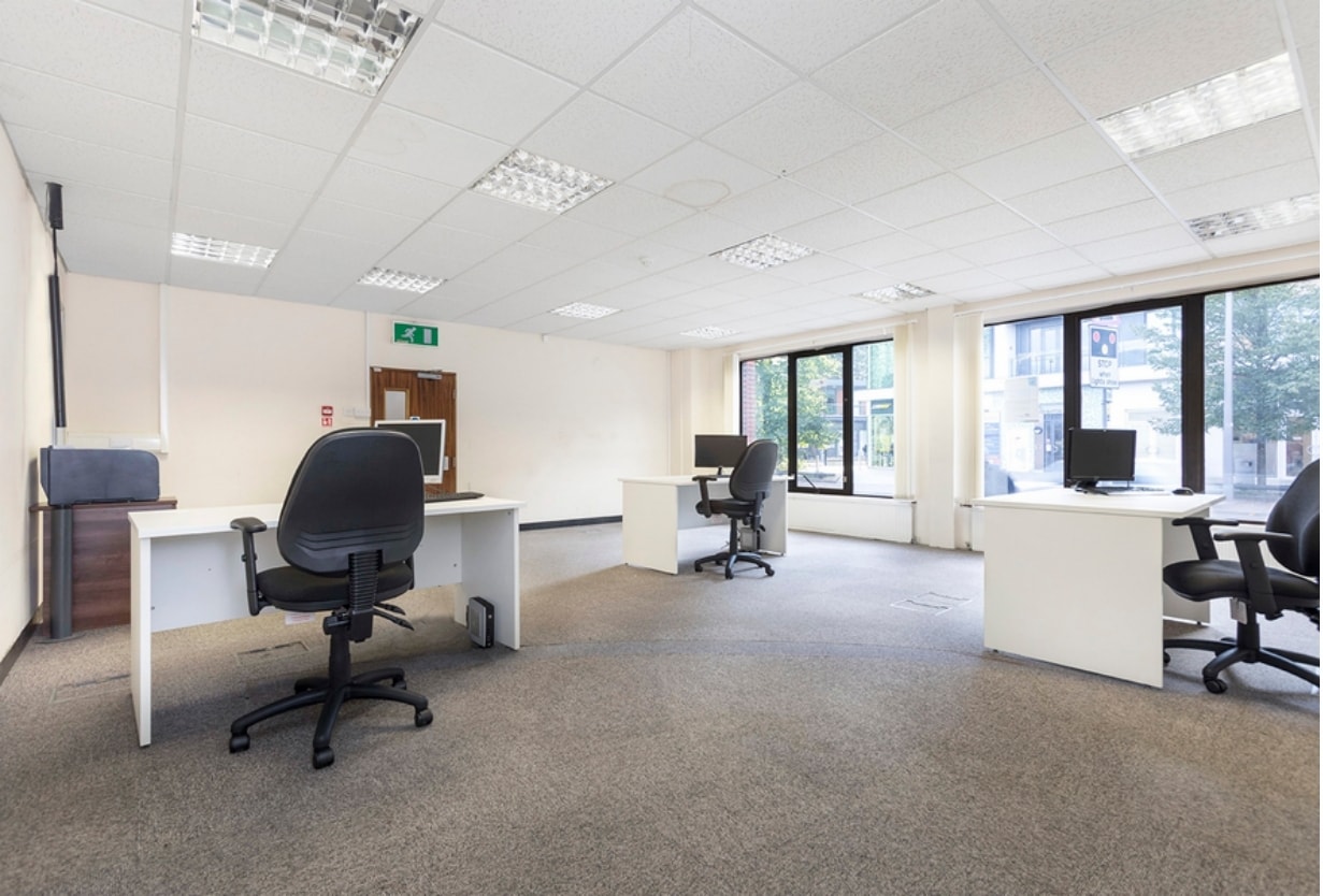 480-500 Larkshall Rd, London for sale Interior Photo- Image 1 of 9