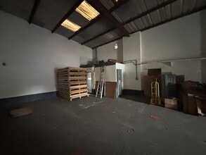 102 College St, Kempston to rent Building Photo- Image 2 of 3