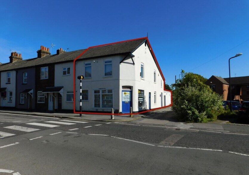 136 London Rd, Dunton Green for sale - Primary Photo - Image 1 of 1