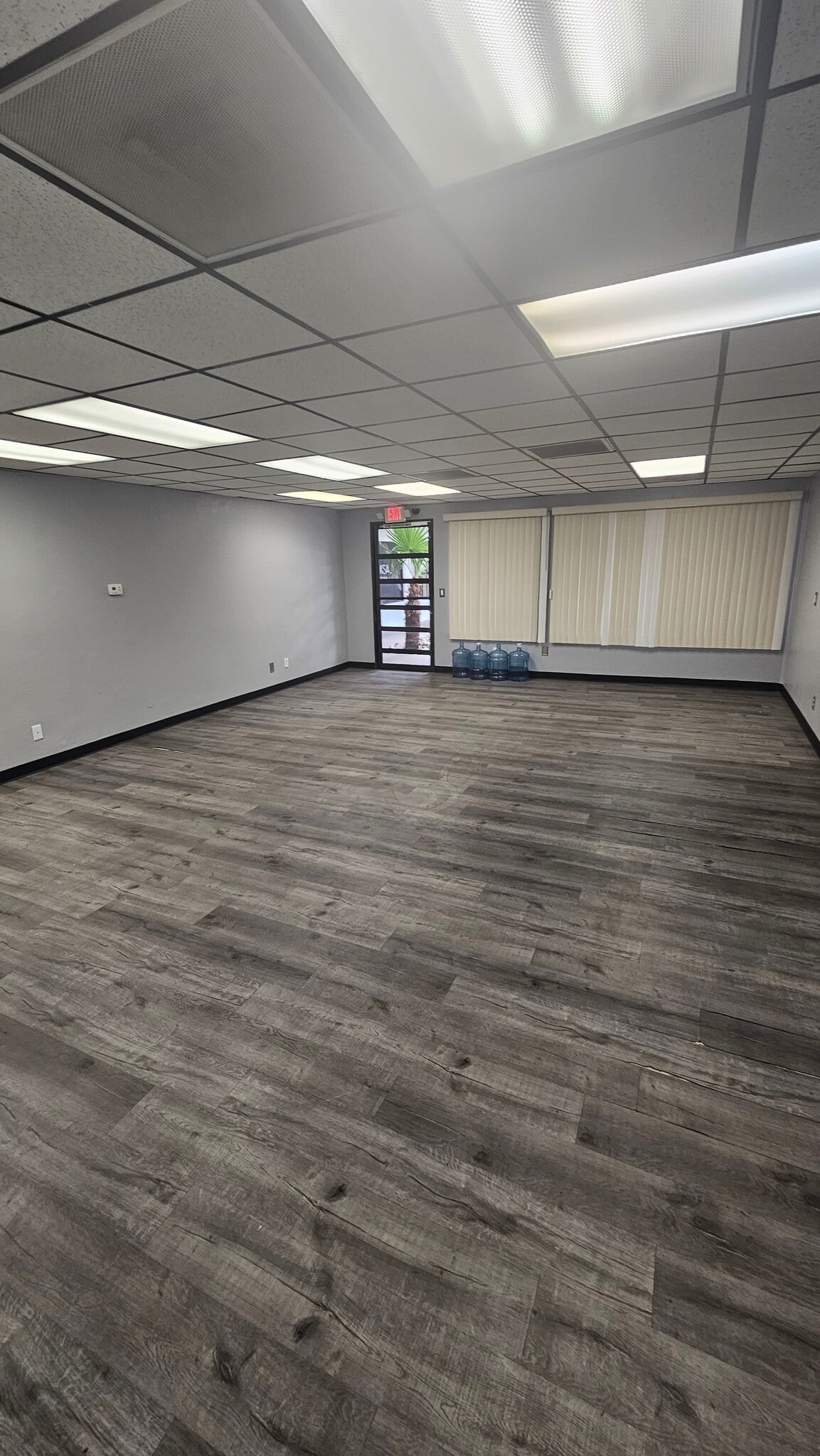 3160 S Valley View Blvd, Las Vegas, NV to rent Building Photo- Image 1 of 8