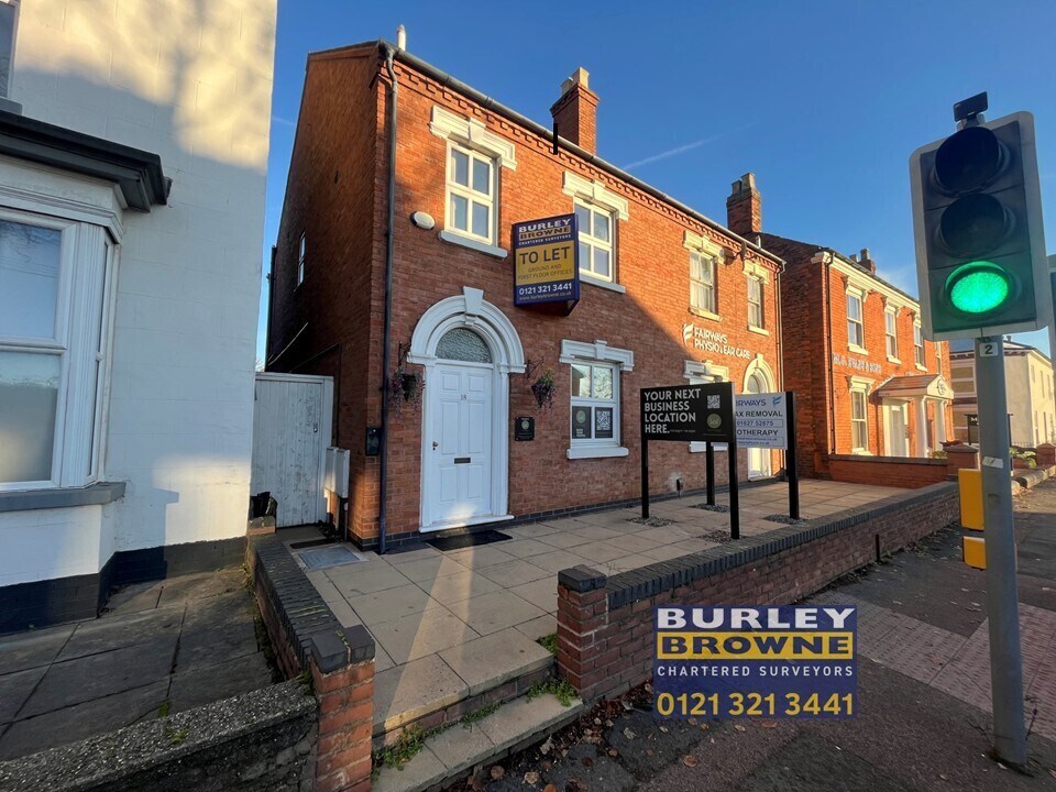 18-19 Albert Rd, Tamworth to rent Building Photo- Image 1 of 16