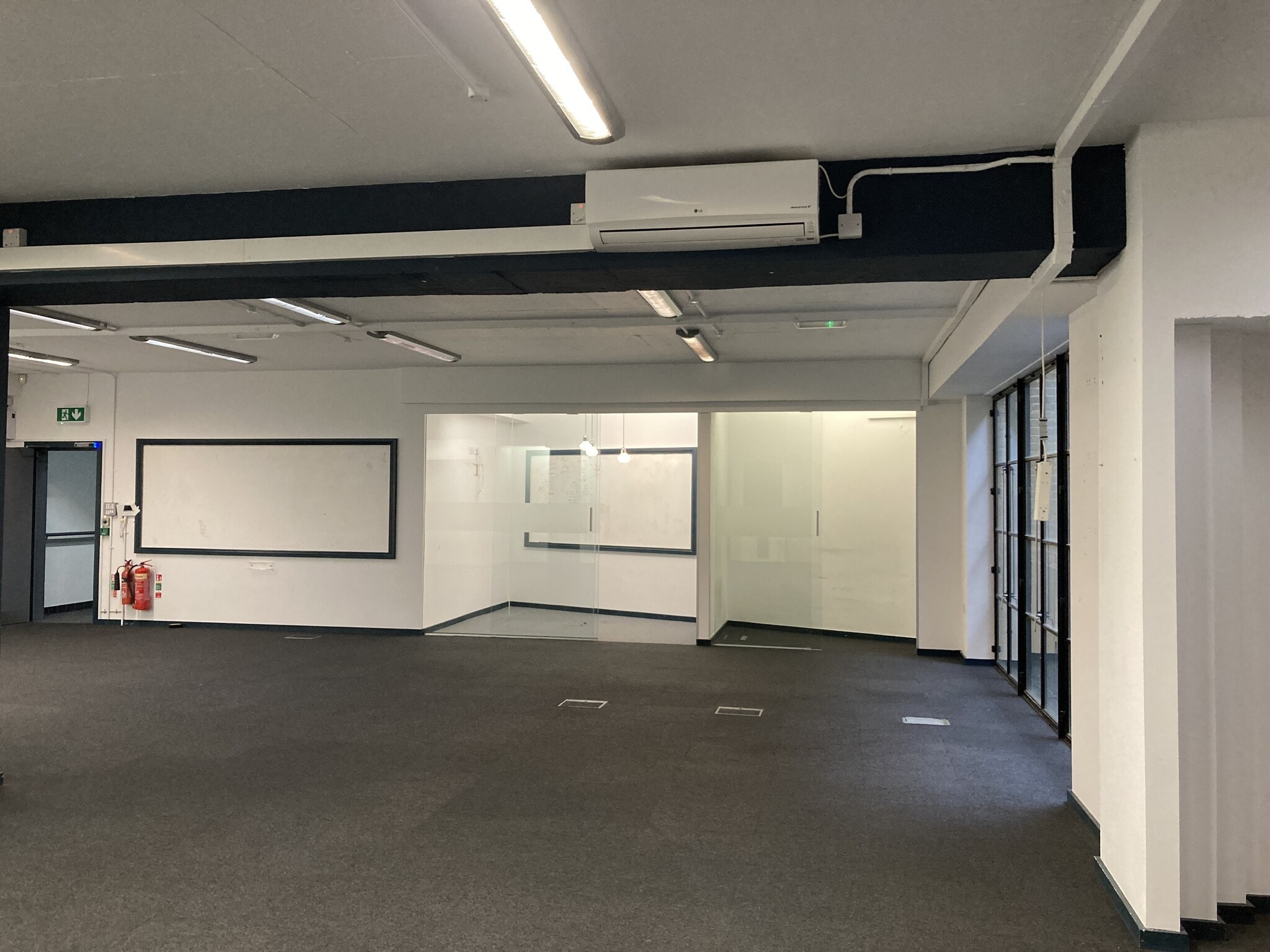 20 Baker's Row, London to rent Interior Photo- Image 1 of 2