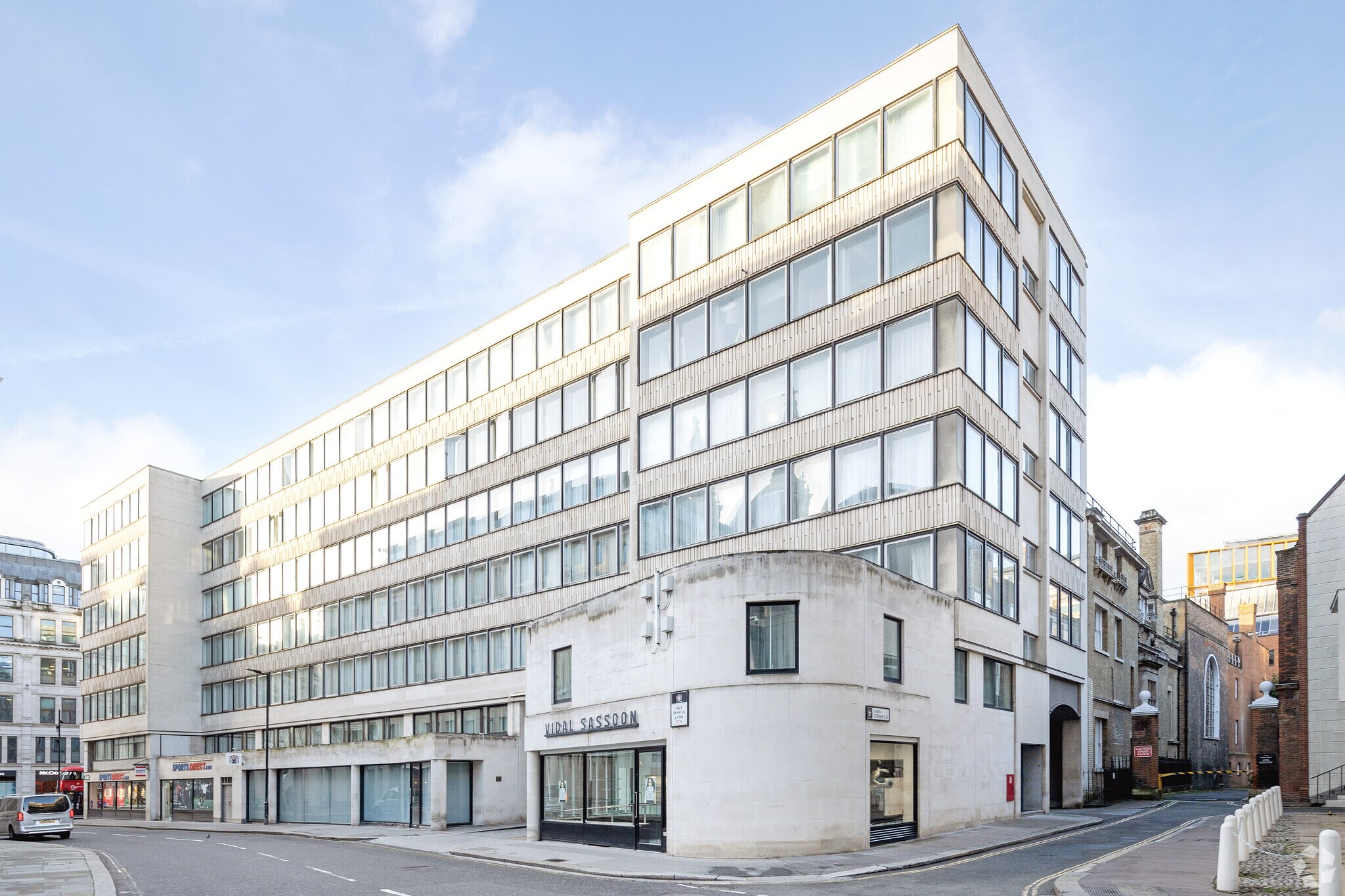 3-4 Ave Maria Ln, London for sale Primary Photo- Image 1 of 1