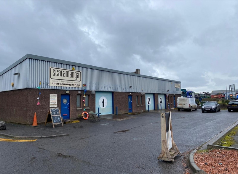 1-3 Prestonhall Industrial Est, Cupar to rent - Building Photo - Image 2 of 4