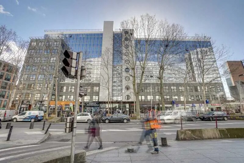 Office in Montreuil for sale Building Photo- Image 1 of 8