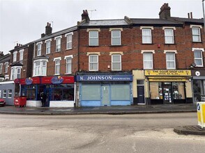 Old Rd W, Kent to rent Building Photo- Image 1 of 1