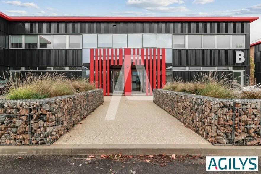 Industrial in Bonneuil-sur-Marne to rent - Building Photo - Image 3 of 8