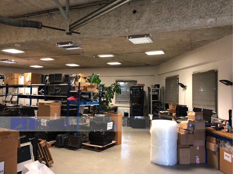 Industrial in Nanterre to rent - Interior Photo - Image 3 of 8