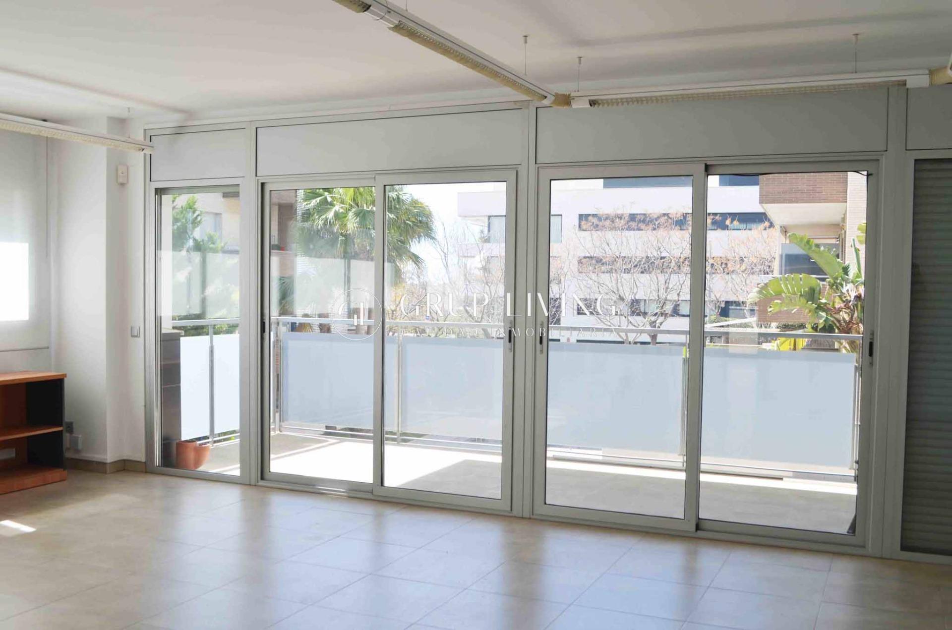 Office / Retail in Sitges, Barcelona to rent Primary Photo- Image 1 of 4