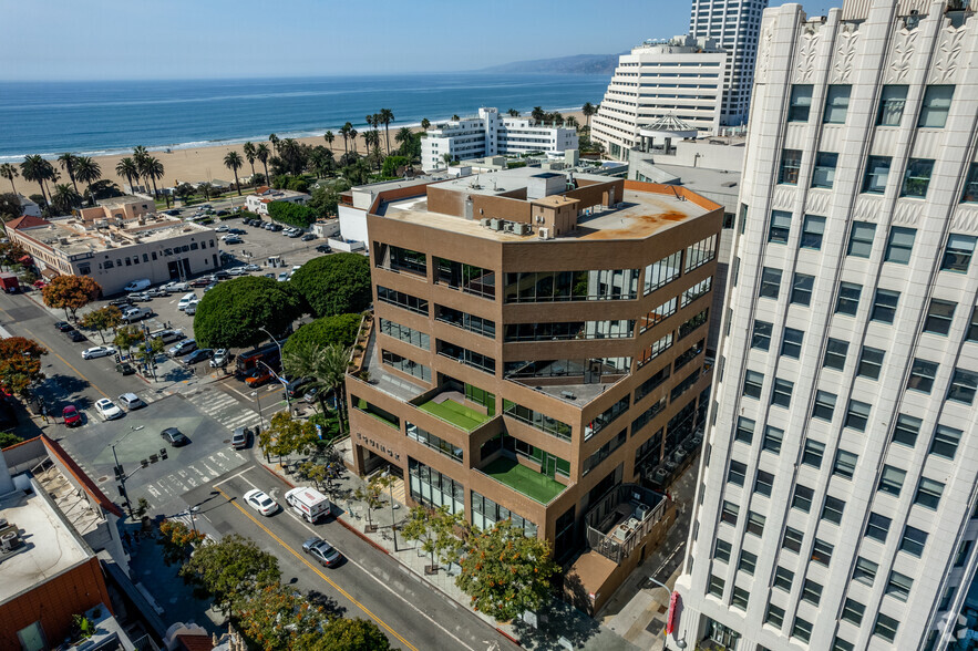 201 Santa Monica Blvd, Santa Monica, CA for rent - Building Photo - Image 3 of 5