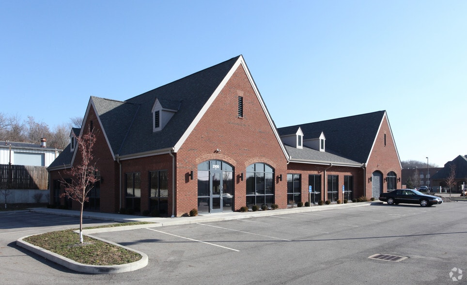 2100 Marble Cliff Office Park Dr, Columbus, OH for sale - Building Photo - Image 2 of 5