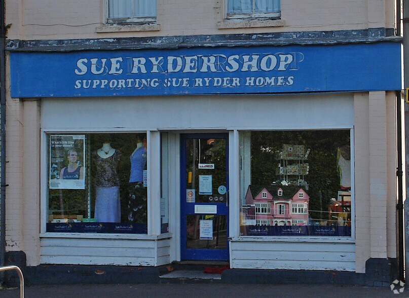 119 Wokingham Rd, Reading RG6 1LH Retail for Sale UK