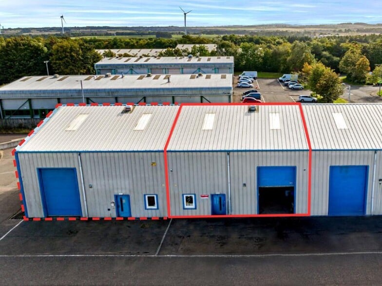 Faraday Rd, Glenrothes to rent - Building Photo - Image 2 of 8