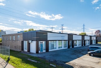 More details for 81 Brisbane Rd, Toronto, ON - Industrial for Sale