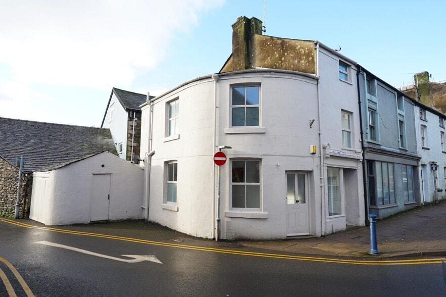 16-18 Fountain St, Ulverston for sale - Building Photo - Image 1 of 13