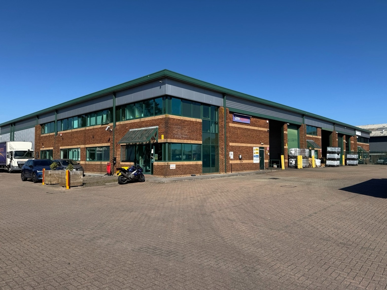 Walton Rd, Portsmouth to rent Building Photo- Image 1 of 2