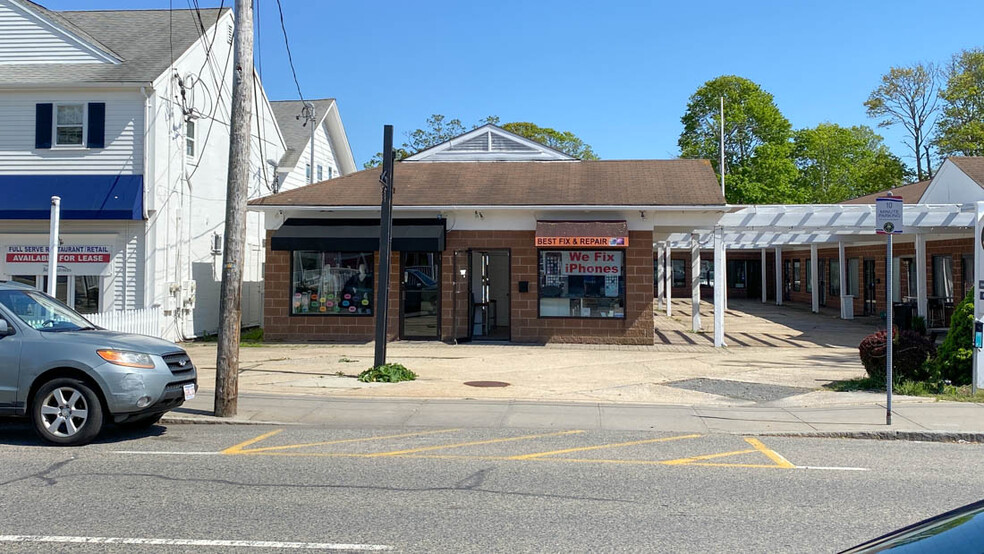 569 Main St, Hyannis, MA for sale - Building Photo - Image 1 of 1