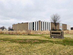 6500 49th St S, Muscatine, IA for sale Building Photo- Image 1 of 1