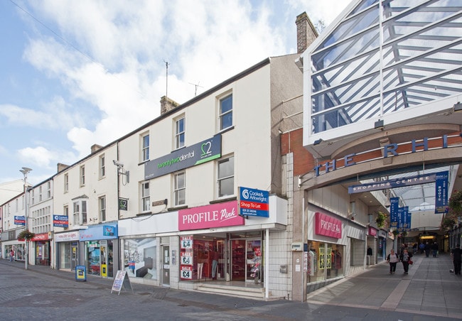 More details for 20-22 Caroline St, Bridgend - Retail to Rent