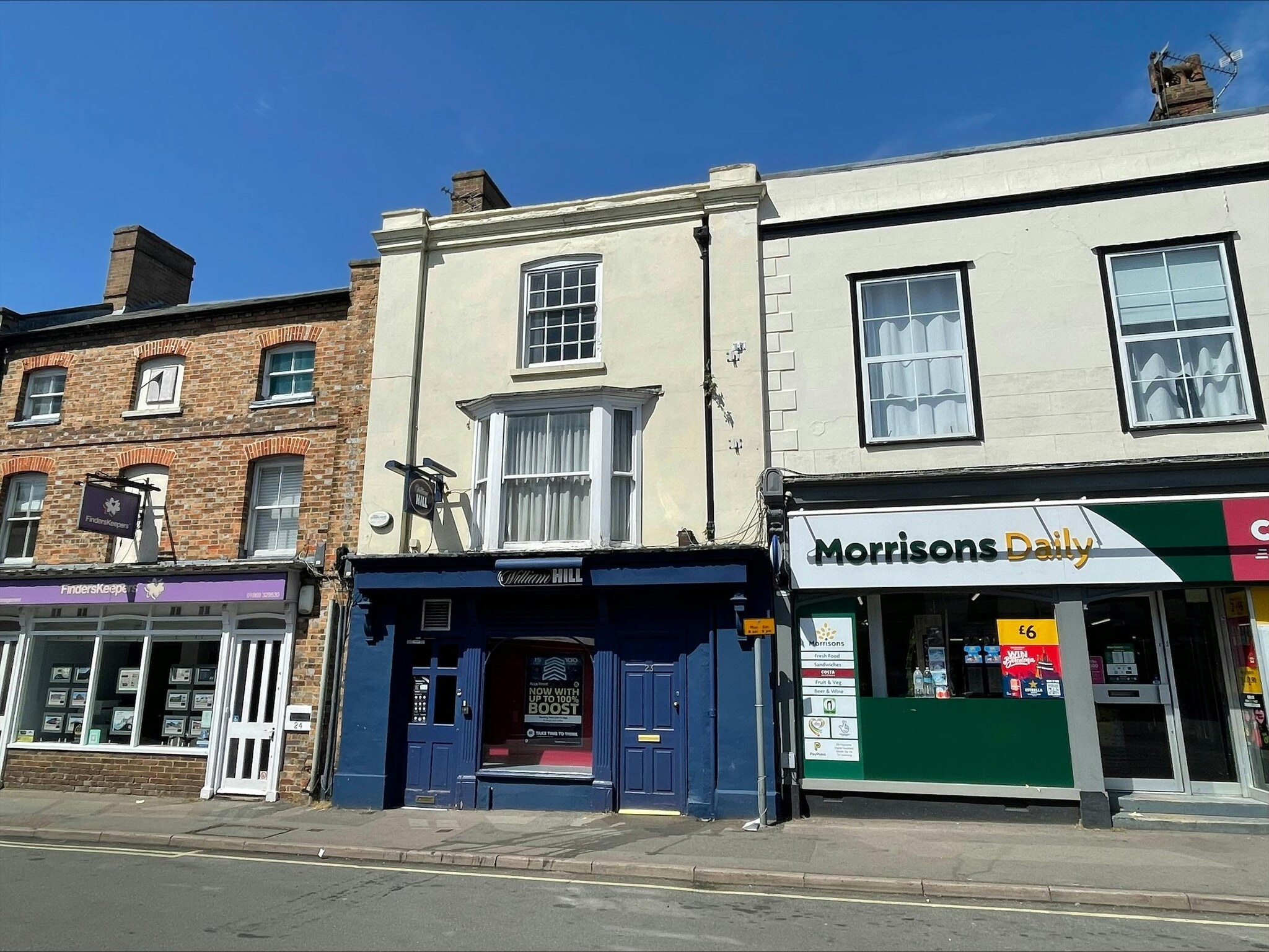 23 Market Sq, Bicester to rent Primary Photo- Image 1 of 4