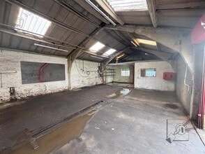 Wharf Rd, Gravesend to rent Interior Photo- Image 1 of 4