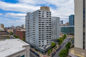 1 Franklin Town Blvd, Philadelphia, PA for rent Building Photo- Image 1 of 8