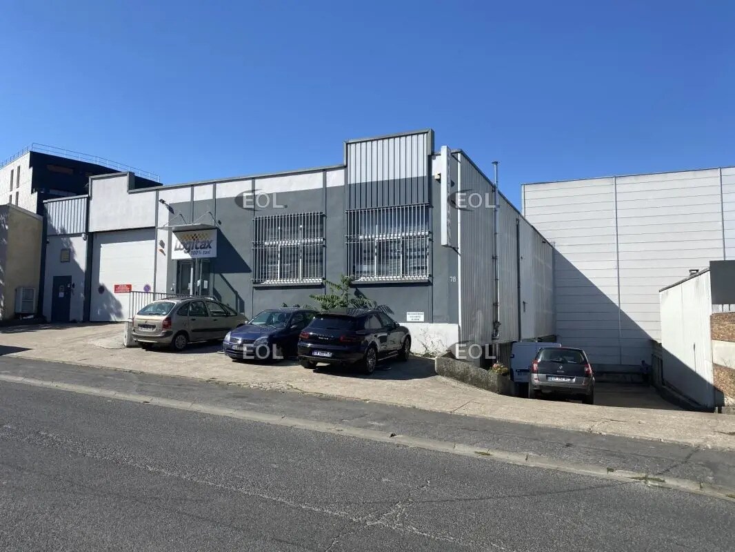 Light Industrial in Montreuil to rent Building Photo- Image 1 of 7