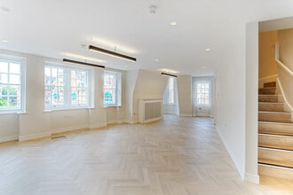 49-56 Sloane Sq, London to rent Interior Photo- Image 1 of 9