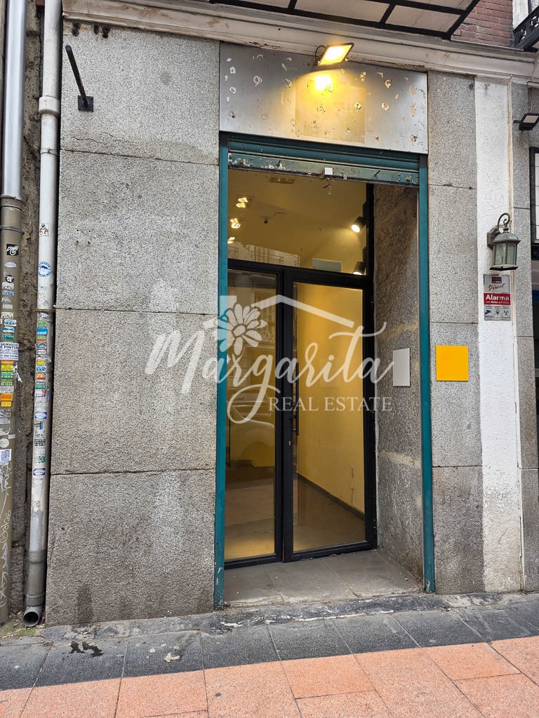 Office / Retail in Madrid, Madrid to rent Interior Photo- Image 1 of 1