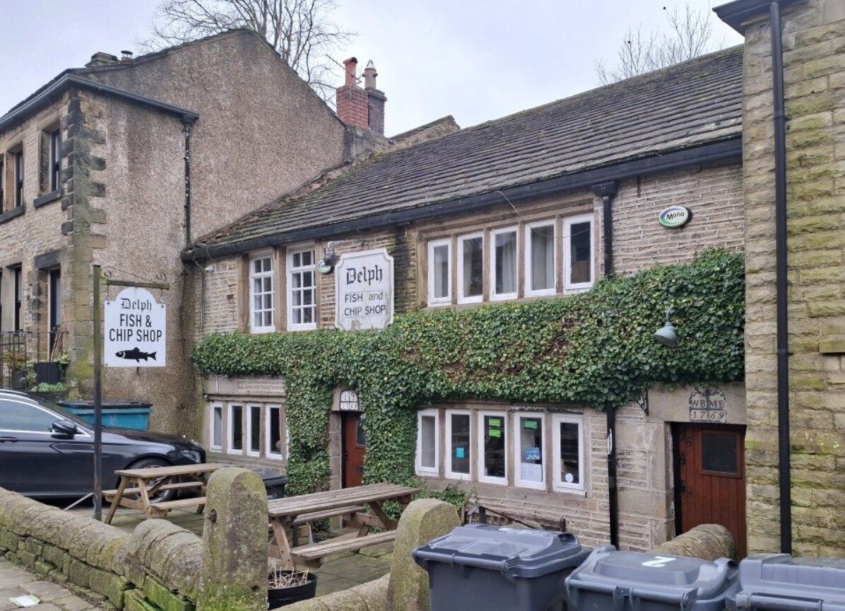 25 King St, Oldham for sale Building Photo- Image 1 of 2
