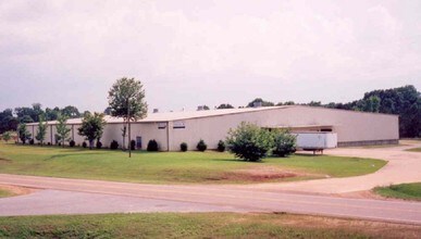 24342 Highway 15, Union, MS for rent Primary Photo- Image 1 of 2