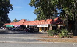 More details for 608-618 Oakfield Dr, Brandon, FL - Retail for Rent