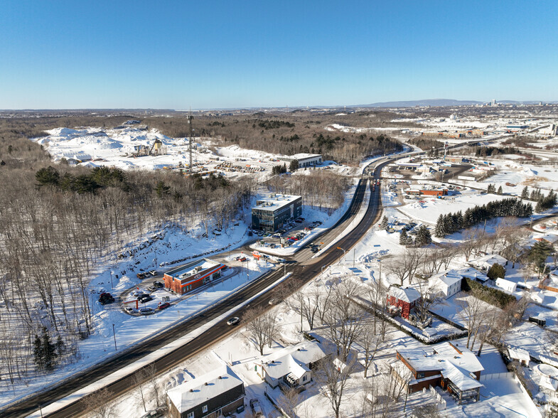 700 Av Taniata, Lévis, QC for rent - Aerial - Image 2 of 5