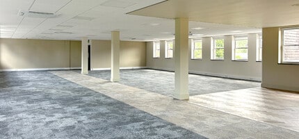 Heyes Ln, Alderley Edge to rent Interior Photo- Image 2 of 3