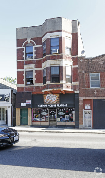 Wicker Park Duo - Commercial/ Residentia portfolio of 2 properties for sale on LoopNet.co.uk - Building Photo - Image 2 of 8