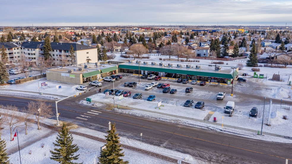 1903 105 St NW, Edmonton, AB to rent - Building Photo - Image 3 of 3