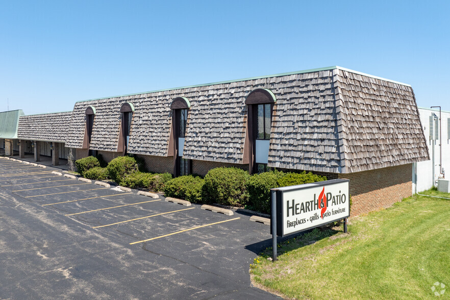 8304-8320 N University St, Peoria, IL for rent - Building Photo - Image 1 of 4