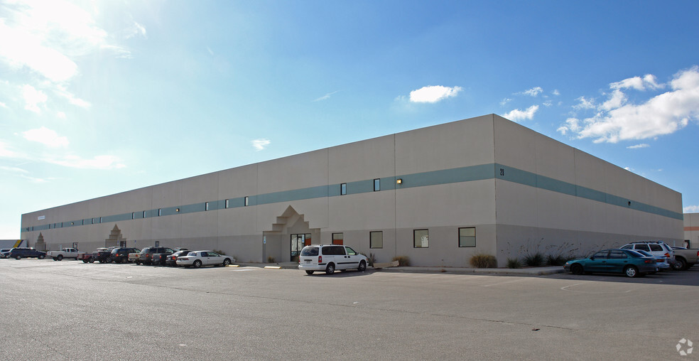 28 Walter Jones Blvd, El Paso, TX for rent - Building Photo - Image 2 of 13