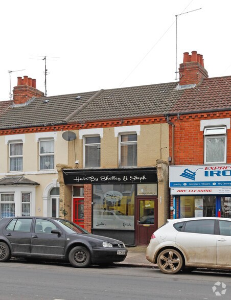 57 St Leonards Rd, Northampton for sale - Primary Photo - Image 1 of 1