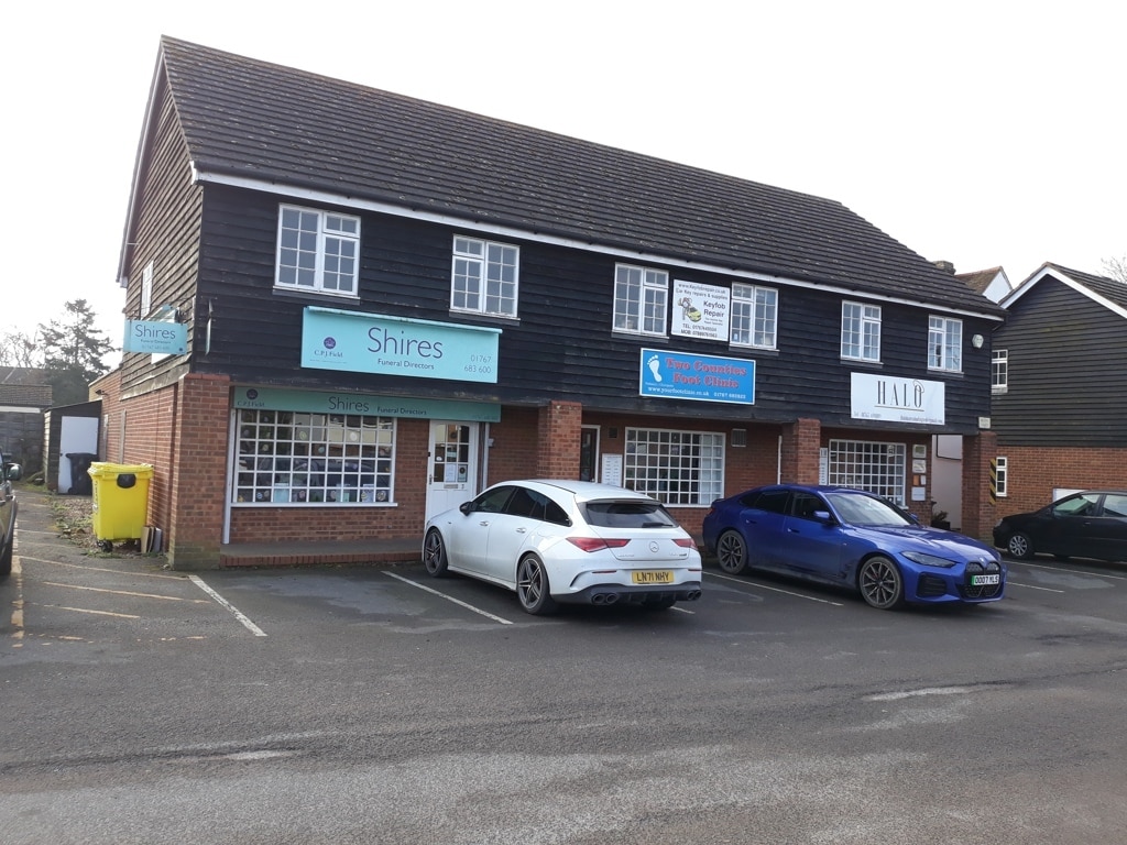 1-6 Belfry Ct, Sandy to rent Building Photo- Image 1 of 2