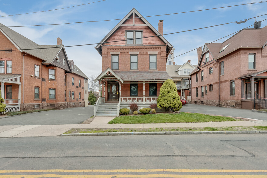 58 Russ St, Hartford, CT for sale - Building Photo - Image 1 of 1