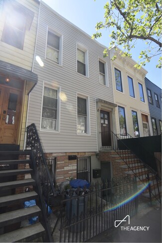 More details for 112 Hall St, Brooklyn, NY - Residential for Sale