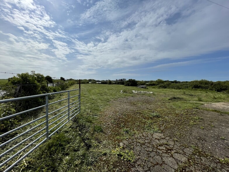 Camber Rd, Camber for rent - Building Photo - Image 3 of 9