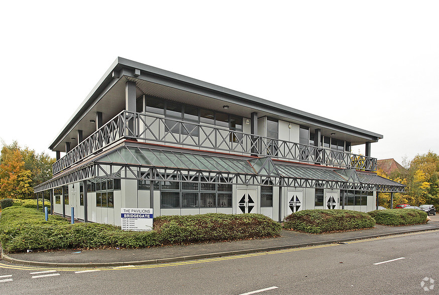 The Pavilions, Chester for rent - Primary Photo - Image 1 of 4