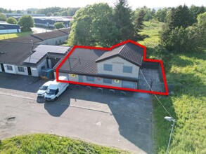 16 Tollpark Rd, Cumbernauld for rent Building Photo- Image 1 of 3