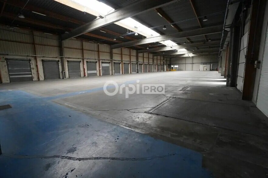 Light Industrial in Dijon to rent - Interior Photo - Image 3 of 9