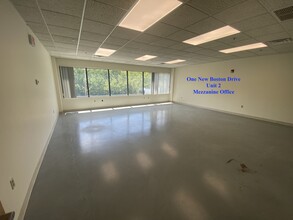 1 New Boston Dr, Canton, MA for rent Interior Photo- Image 2 of 3