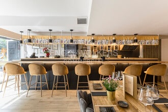 Retail in Barcelona, Barcelona to rent Interior Photo- Image 2 of 17