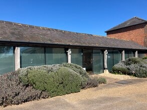 Old Wolverton Rd, Milton Keynes to rent Building Photo- Image 2 of 5